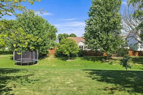 924 South Locust Street Sycamore IL 60178