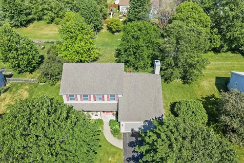 924 South Locust Street Sycamore IL 60178