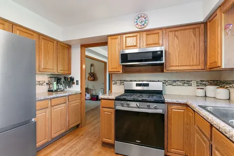 924 South Locust Street Sycamore IL 60178