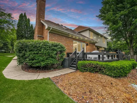 720 Olive Parkway Bartlett IL 60103