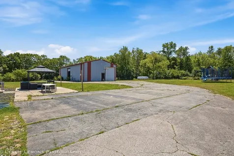 8705 East Pine Bluff Road Coal City IL 60416