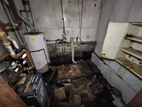 8349 South Essex Avenue Chicago IL 60617