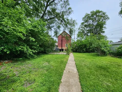 8349 South Essex Avenue Chicago IL 60617