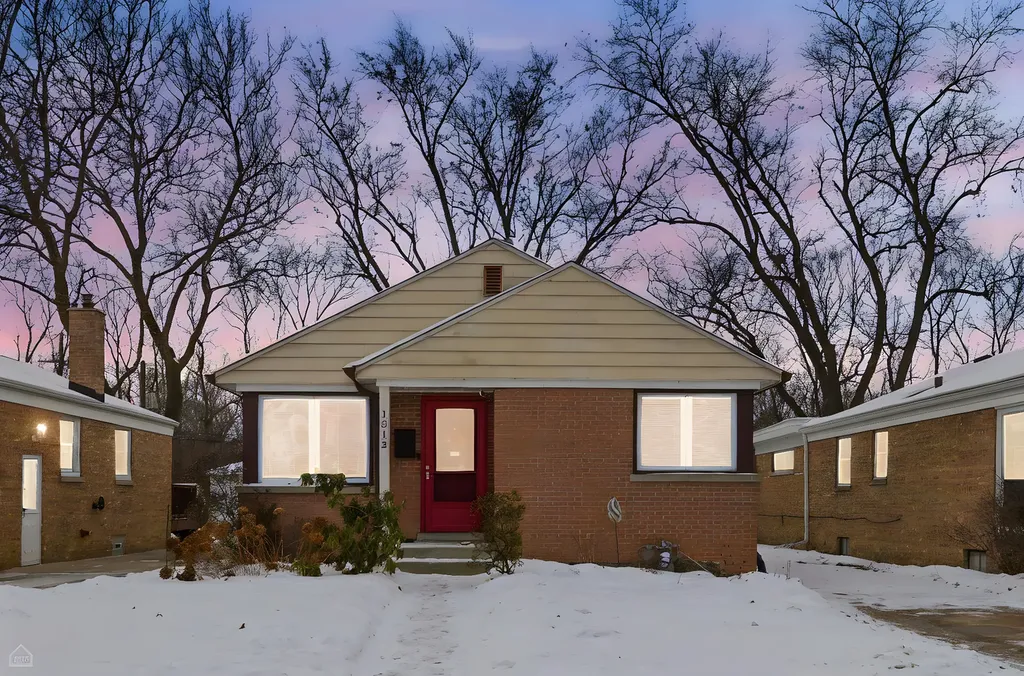 1512 Mulford Street Evanston IL 60202