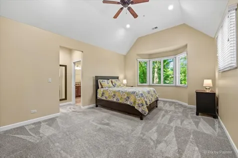 1515 Stonegate Manor Mount Prospect IL 60056
