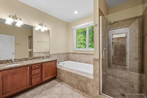 1515 Stonegate Manor Mount Prospect IL 60056