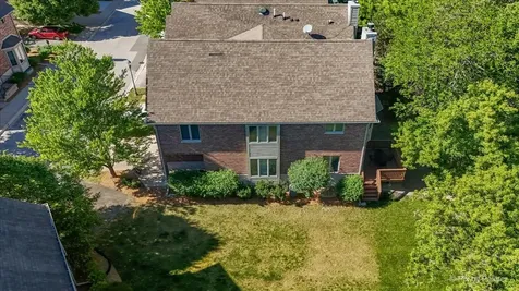 1515 Stonegate Manor Mount Prospect IL 60056