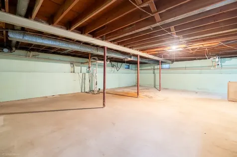 214 Greenbriar Street Elk Grove Village IL 60007