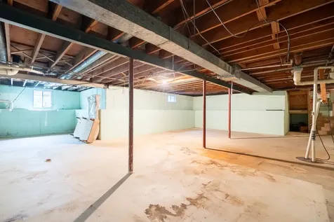 214 Greenbriar Street Elk Grove Village IL 60007