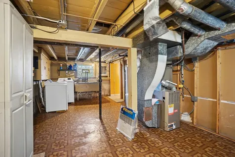 5758 North Moody Avenue Chicago IL 60646