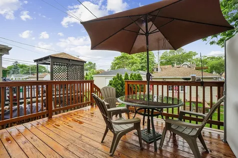 5758 North Moody Avenue Chicago IL 60646