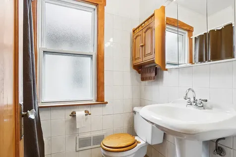 5758 North Moody Avenue Chicago IL 60646
