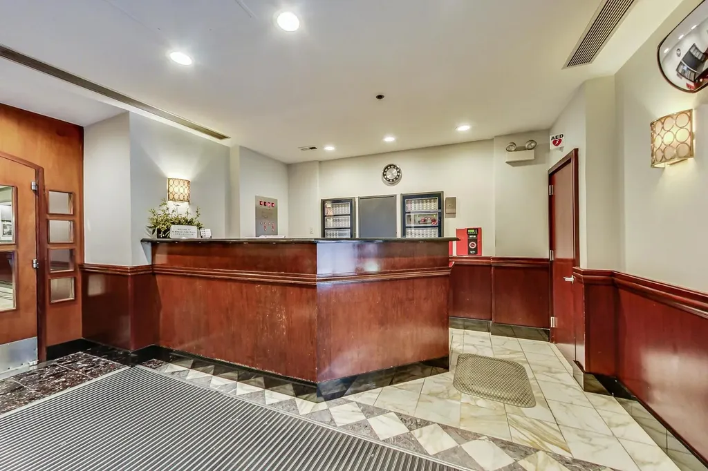 40 East 9th Street Chicago IL 60605