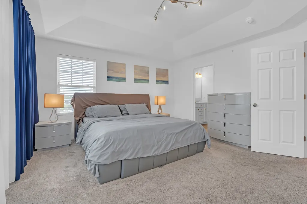 1134 East Bauer Road Naperville IL 60563