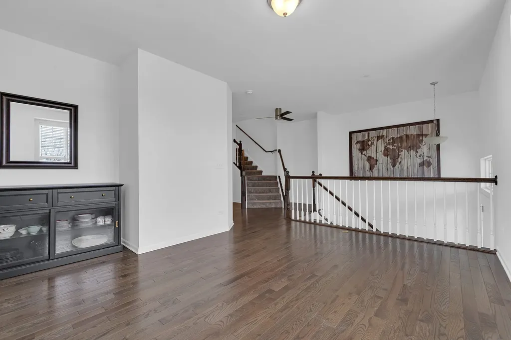 1134 East Bauer Road Naperville IL 60563