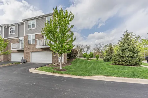 1134 East Bauer Road Naperville IL 60563