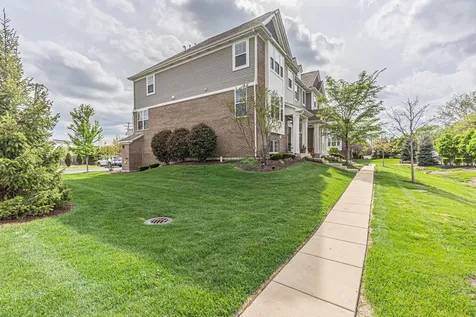 1134 East Bauer Road Naperville IL 60563