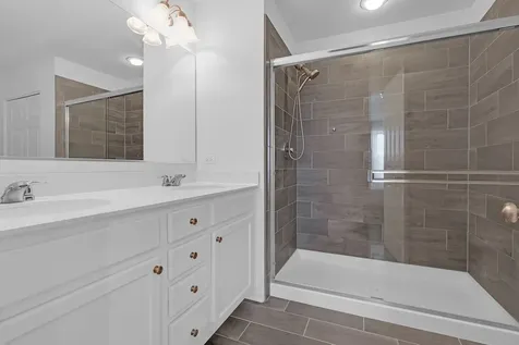 1134 East Bauer Road Naperville IL 60563
