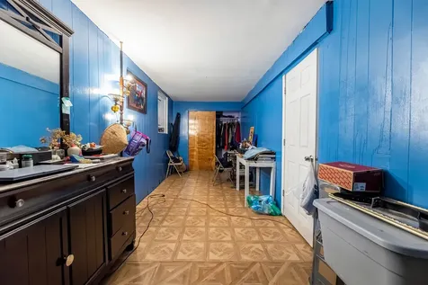 5633 West 64th Place Chicago IL 60638