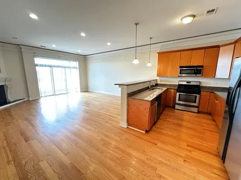 4518 North Kedzie Avenue Chicago IL 60625