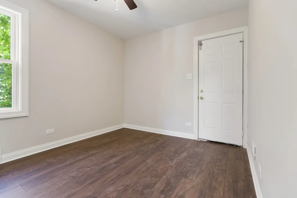 8519 South King Drive Chicago IL 60619