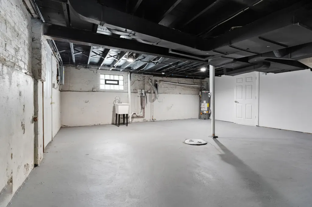 8519 South King Drive Chicago IL 60619