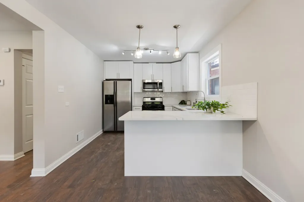 8519 South King Drive Chicago IL 60619