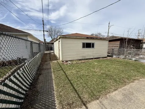 8842 South Cregier Avenue Chicago IL 60617