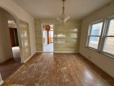 8842 South Cregier Avenue Chicago IL 60617