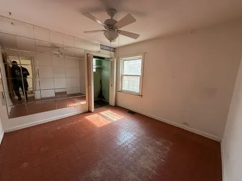 8842 South Cregier Avenue Chicago IL 60617
