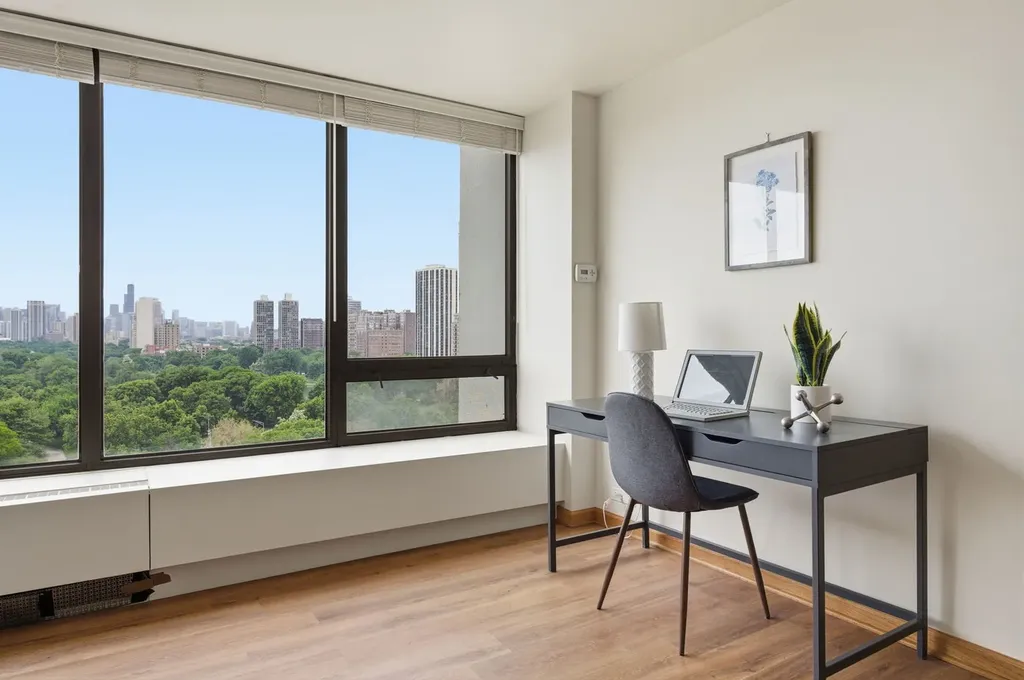 2800 North Lake Shore Drive Chicago IL 60657