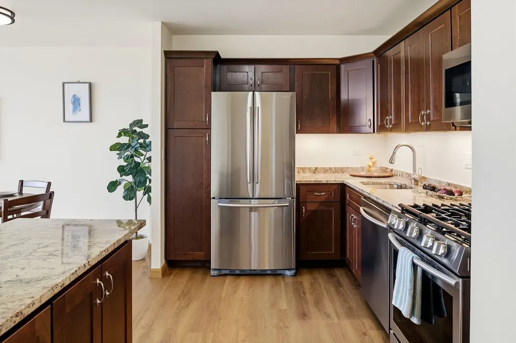 2800 North Lake Shore Drive Chicago IL 60657