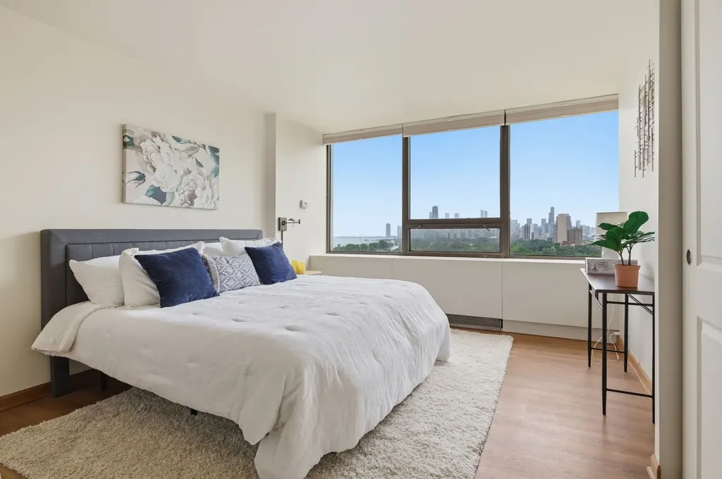 2800 North Lake Shore Drive Chicago IL 60657