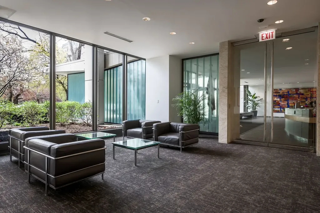 2800 North Lake Shore Drive Chicago IL 60657