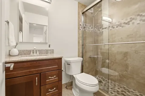 2800 North Lake Shore Drive Chicago IL 60657