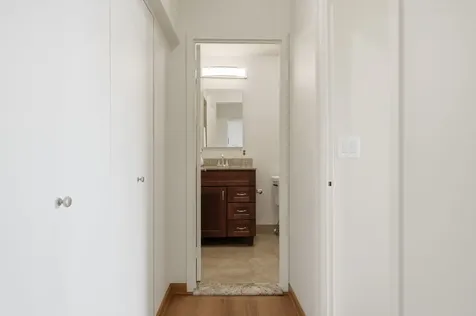 2800 North Lake Shore Drive Chicago IL 60657