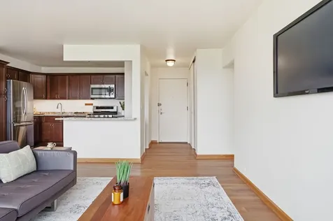 2800 North Lake Shore Drive Chicago IL 60657