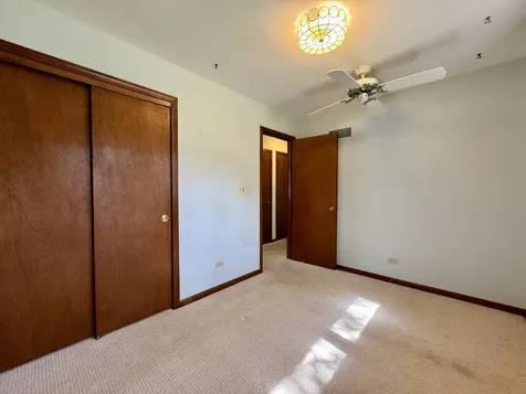 1421 Harlan Avenue Elgin IL 60123