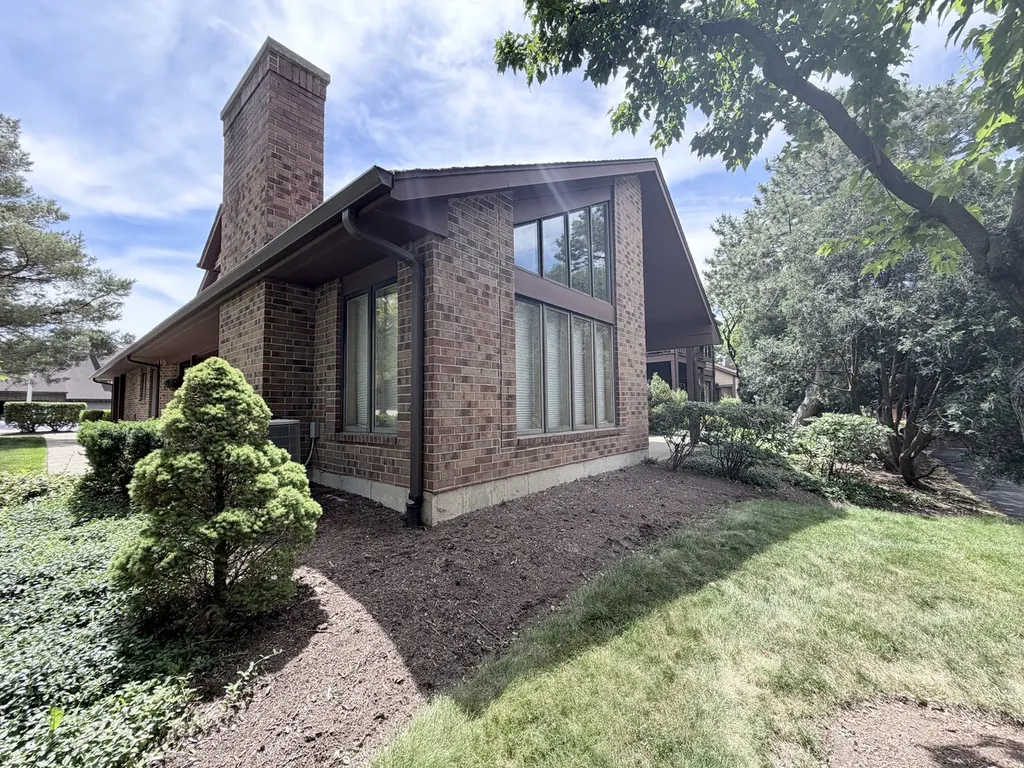 1159 Mistwood Lane Downers Grove IL 60515