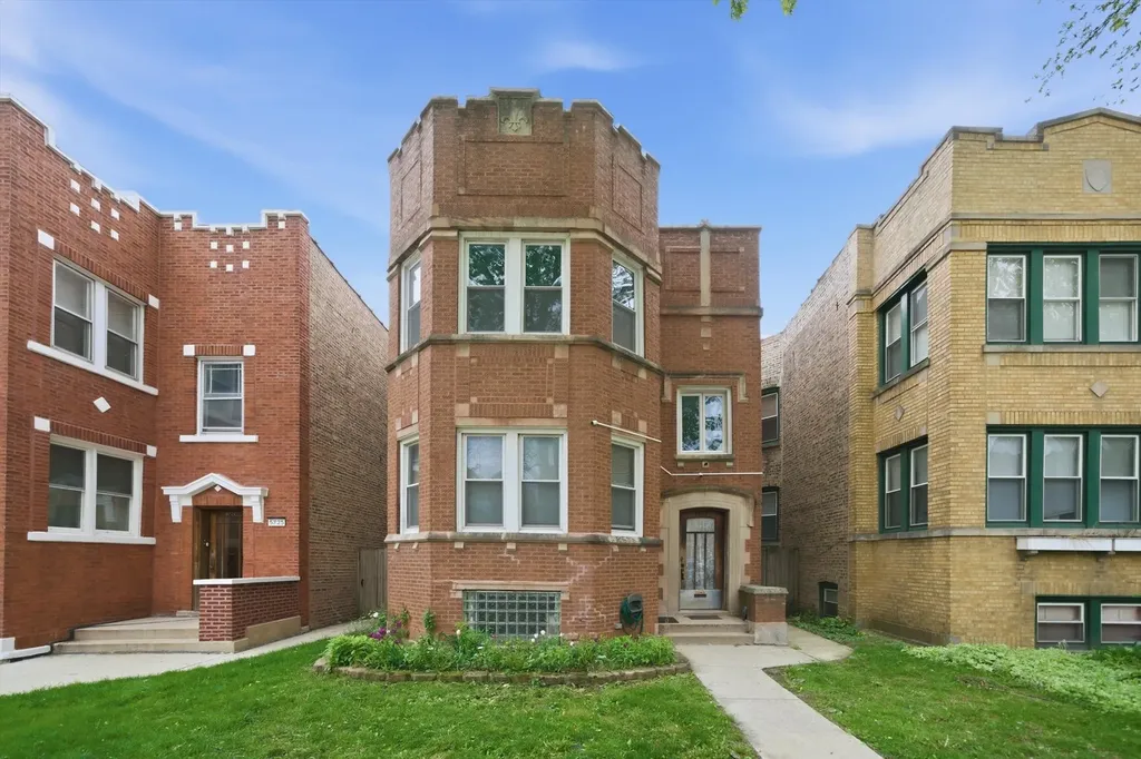 5723 North Talman Avenue Chicago IL 60659