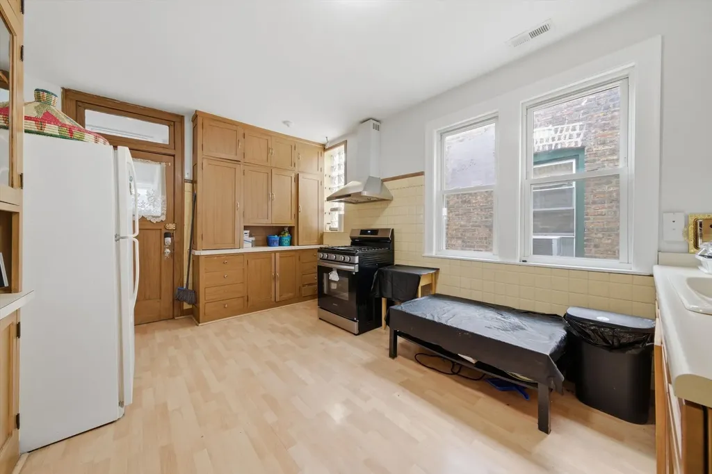 5723 North Talman Avenue Chicago IL 60659