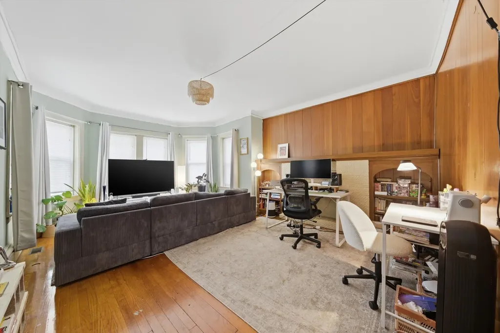 5723 North Talman Avenue Chicago IL 60659