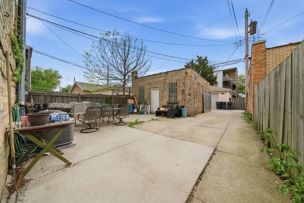 5723 North Talman Avenue Chicago IL 60659