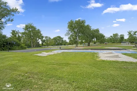 156 Fossil Cove Lane Wilmington IL 60481
