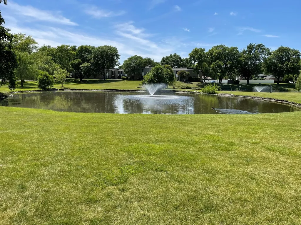 7373 Blackburn Avenue Downers Grove IL 60516