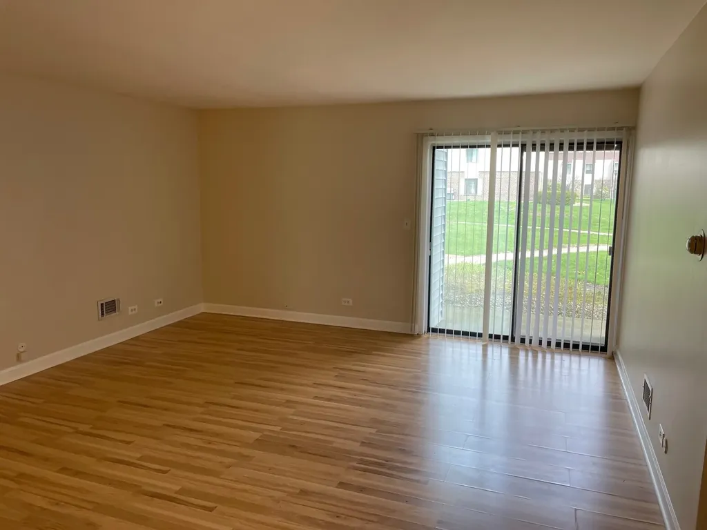 7373 Blackburn Avenue Downers Grove IL 60516