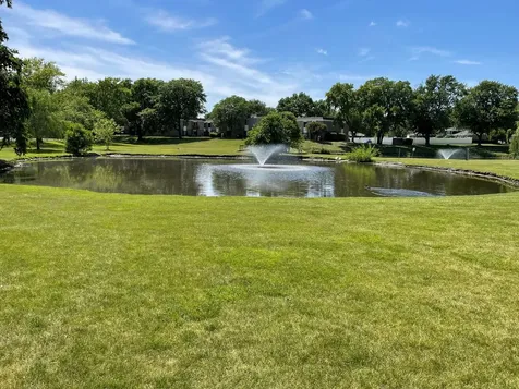 7373 Blackburn Avenue Downers Grove IL 60516