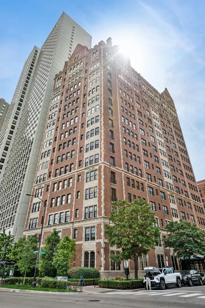 1120 North Lake Shore Drive Chicago IL 60611