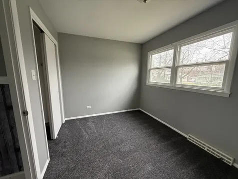 18864 Greenbay Avenue Lansing IL 60438