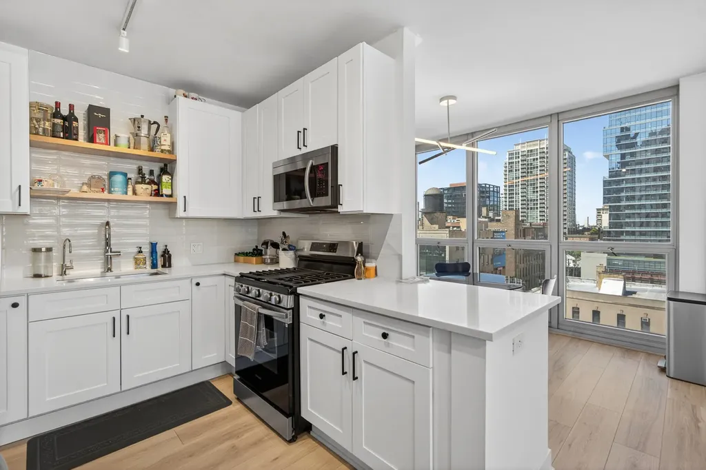 200 West Grand Avenue Chicago IL 60654